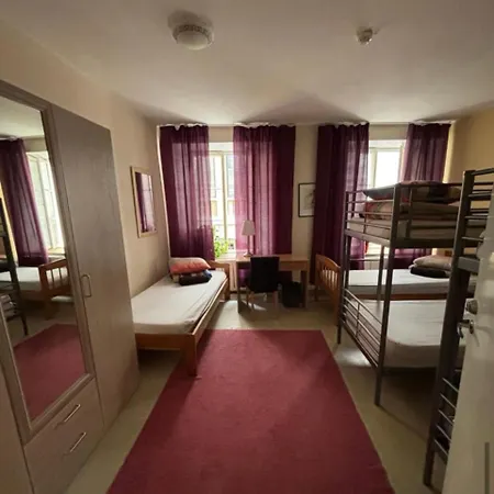 Zinc Old Town Hostal Tallin